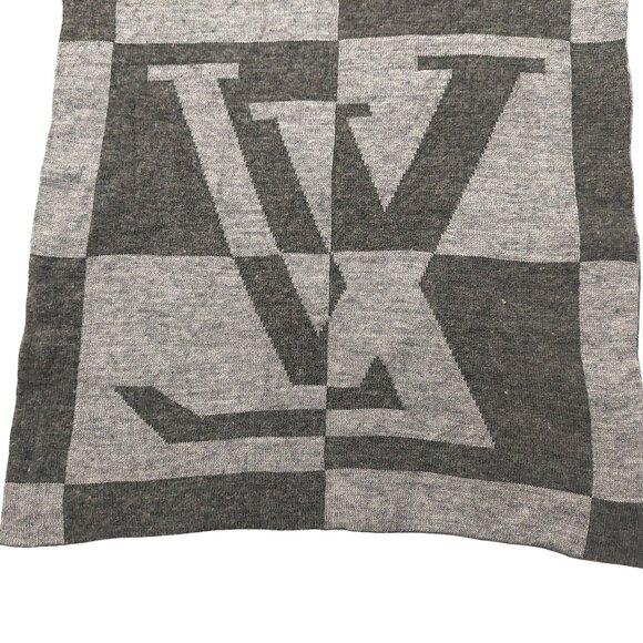 LOUIS VUITTON LV Split Dark Gray & Light Gray Scarf Pre-Owned - Picture 9 of 12